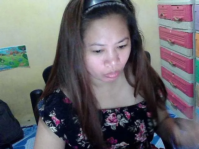 Live sex webcam photo for mangogirl28 #276791590
