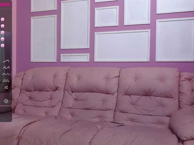 Live sex webcam photo for maray-11 #271923975