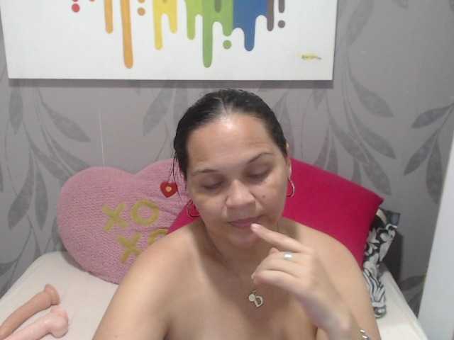 Live sex webcam photo for marcela23 #273954823