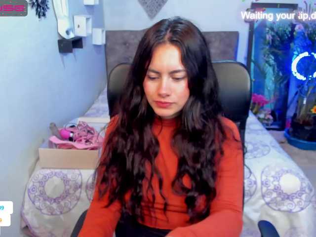 Live sex webcam photo for marcemoreno09 #275653347