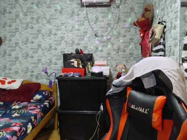 Live sex webcam photo for marga1993 #277410495