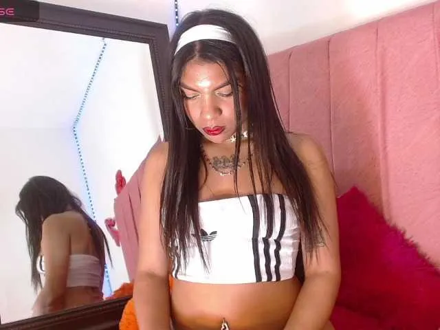 Live sex webcam photo for margiestrongg303av #290391987