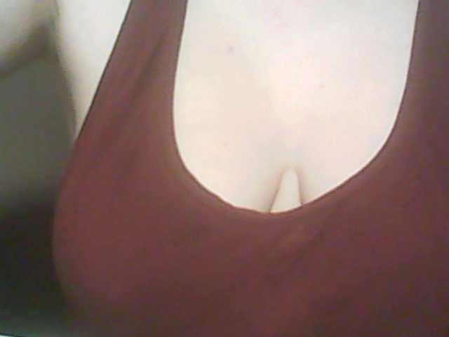 Live sex webcam photo for margosh-364 #290407918