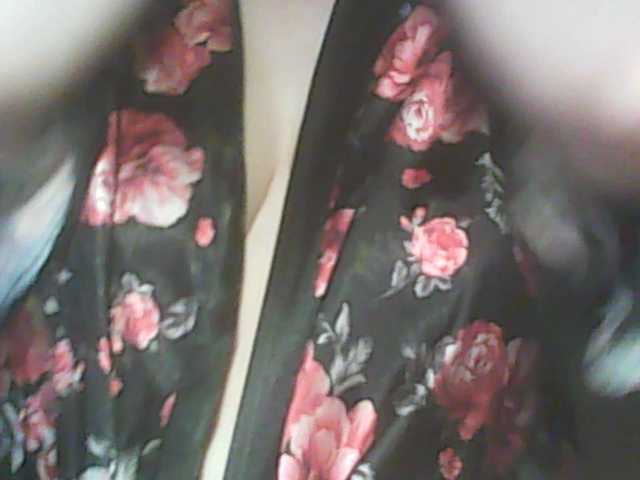 Live sex webcam photo for margosh-364 #290515163