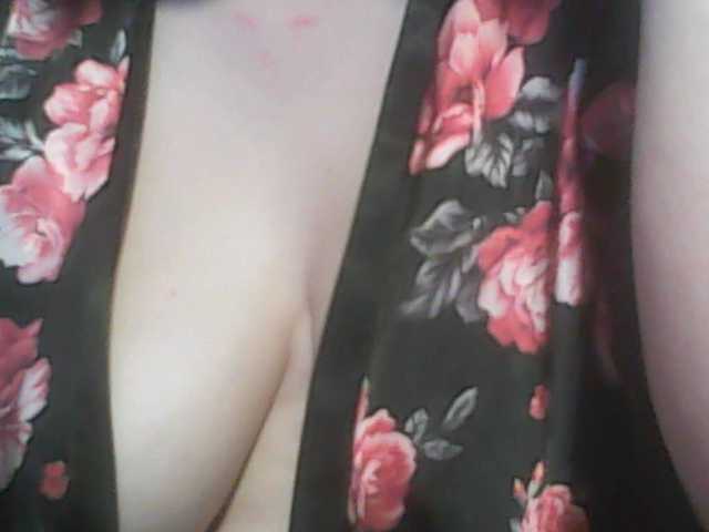 Live sex webcam photo for margosh-364 #290811889