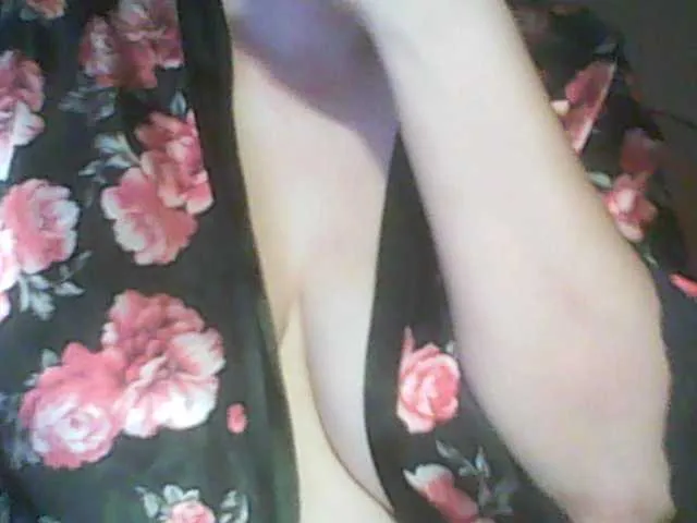 Live sex webcam photo for margosh-364 #294064254