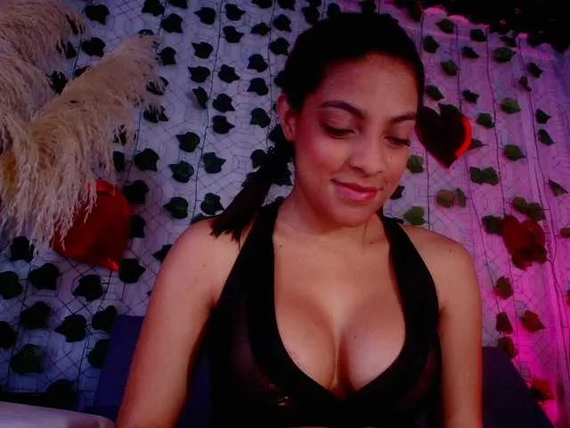 Live sex webcam photo for maria-rosse #290534229