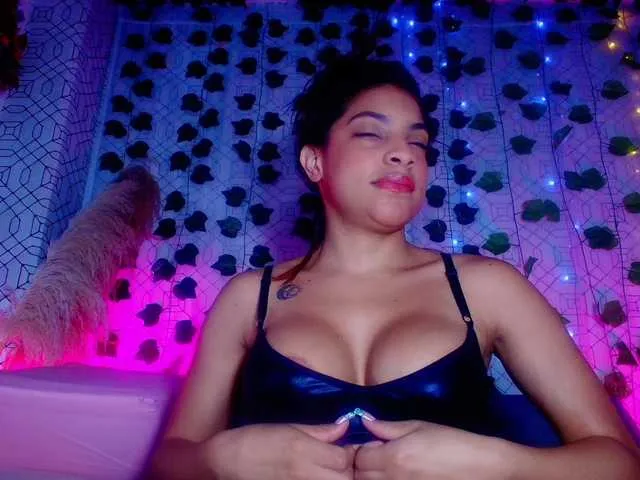 Live sex webcam photo for maria-rosse #290613744