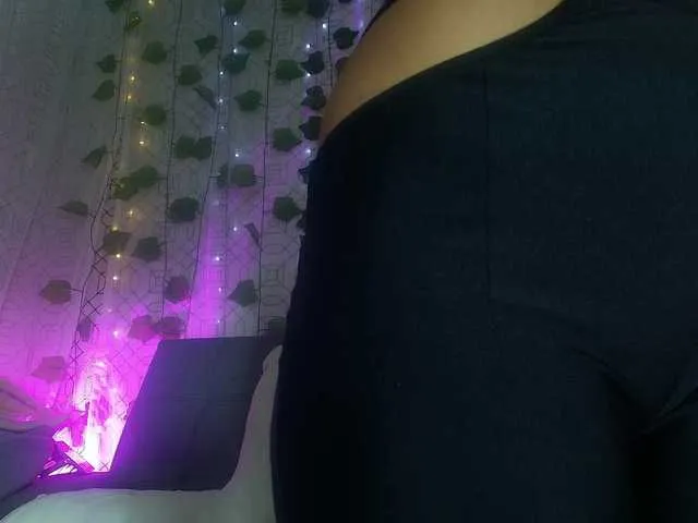 Live sex webcam photo for maria-rosse #290635332