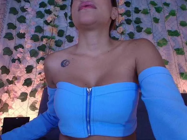 Live sex webcam photo for maria-rosse #291198290