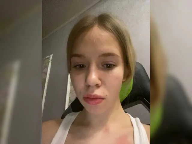 Live sex webcam photo for mariaaa-1 #277382536