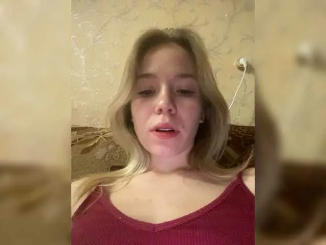 Live sex webcam photo for mariaaa-1 #277444491