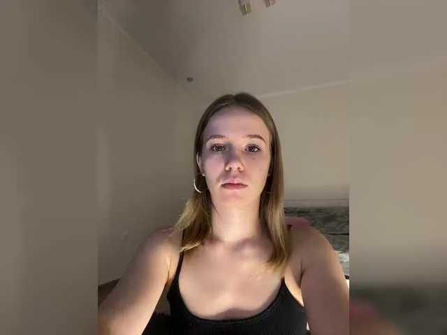 Live sex webcam photo for mariaaa-1 #290288516