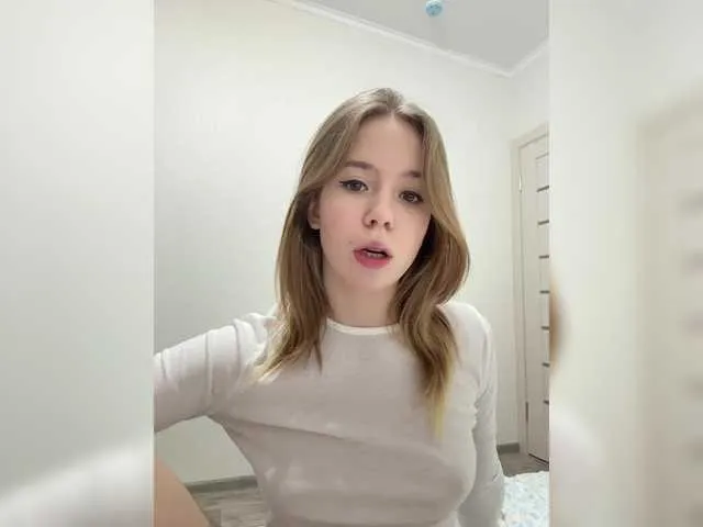 Live sex webcam photo for mariaaa-1 #290858565