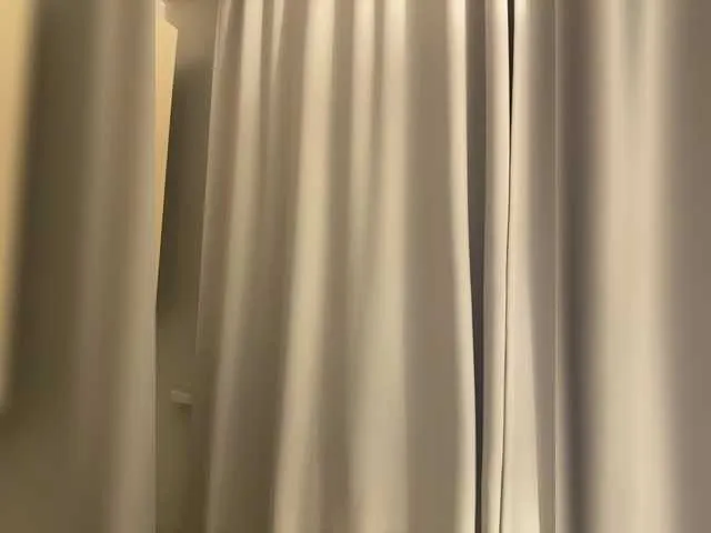 Live sex webcam photo for mariaaa-1 #292370144