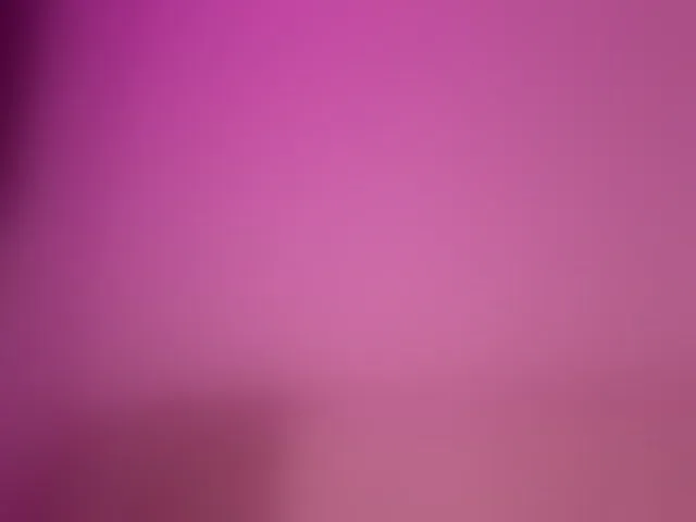 Live sex webcam photo for mariaaa-1 #293566877