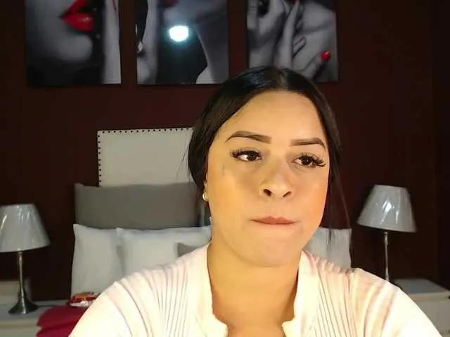 Live sex webcam photo for mariahboobss #274330646