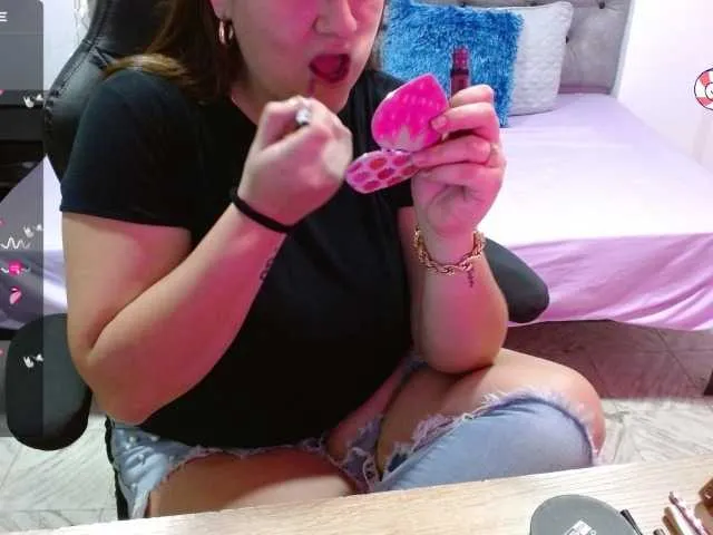 Live sex webcam photo for mariana-streamer89 #276671223