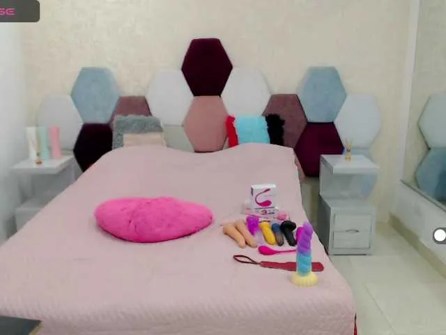 Live sex webcam photo for marianabbw #276684354