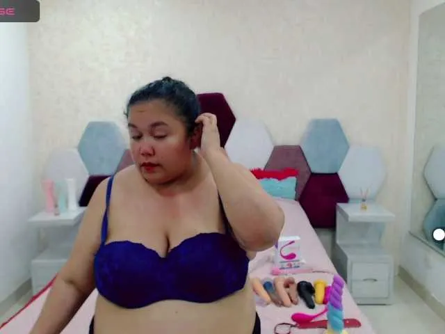 Live sex webcam photo for marianabbw #276924698