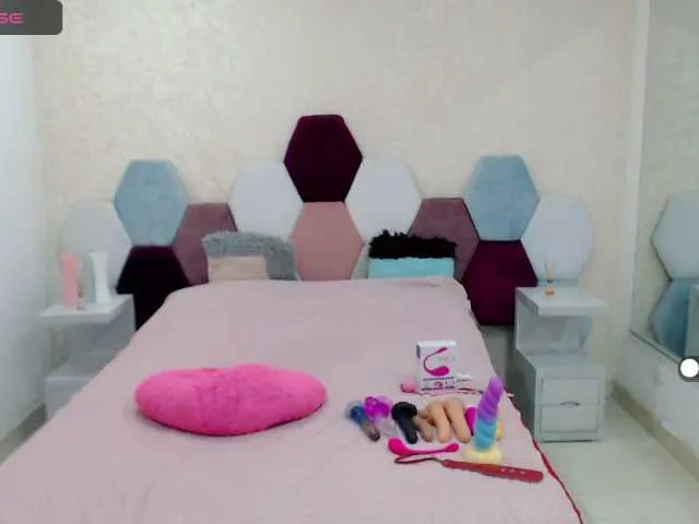 Live sex webcam photo for marianabbw #276955794