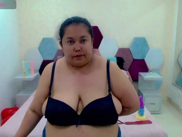 Live sex webcam photo for marianabbw #277389223