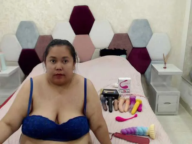 Live sex webcam photo for marianabbw #278176921