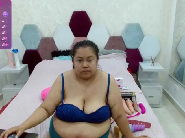 Live sex webcam photo for marianabbw #289976348