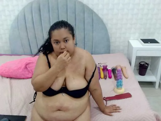 Live sex webcam photo for marianabbw #291004334