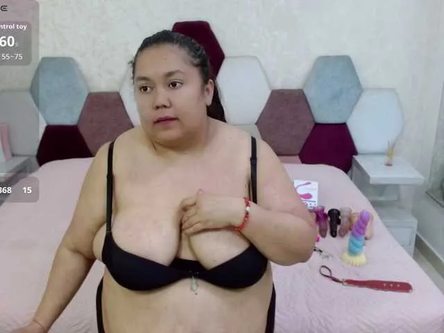 Live sex webcam photo for marianabbw #292356045