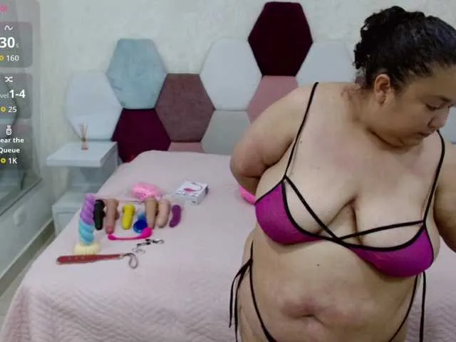 Live sex webcam photo for marianabbw #293524283