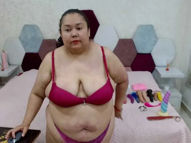 Live sex webcam photo for marianabbw #294162218