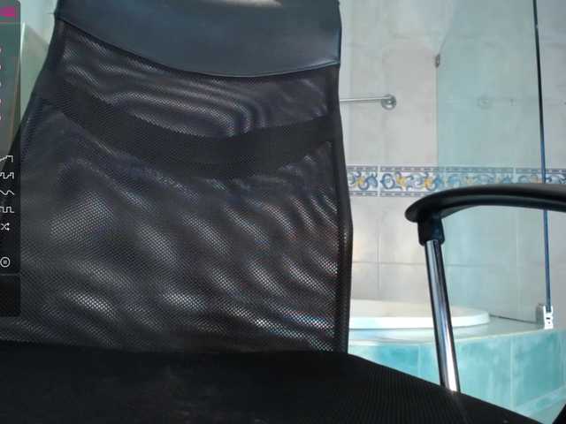 Live sex webcam photo for marianagarci #272703732