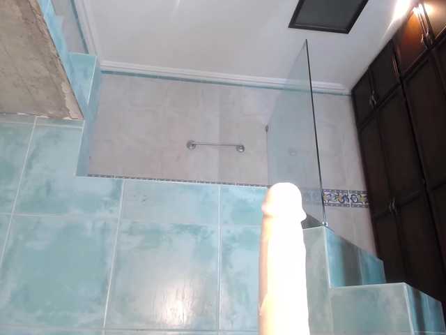 Live sex webcam photo for marianagarci #273087825