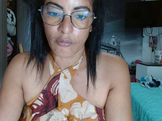 Live sex webcam photo for marianagrey #290381358