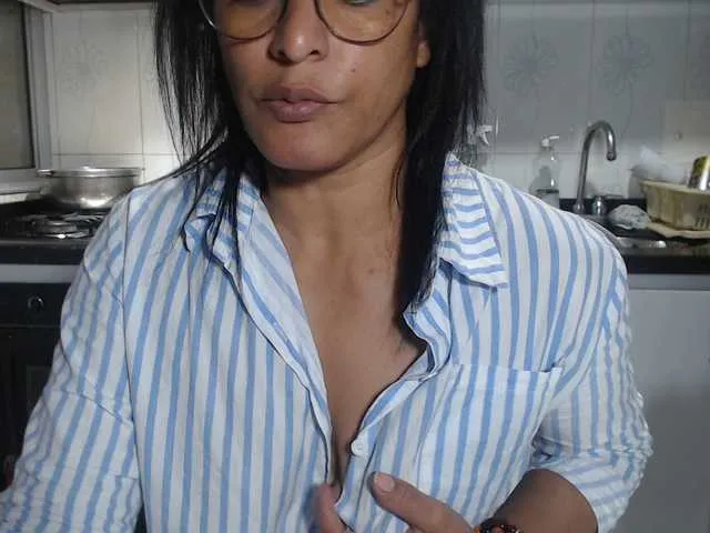 Live sex webcam photo for marianagrey #291368049