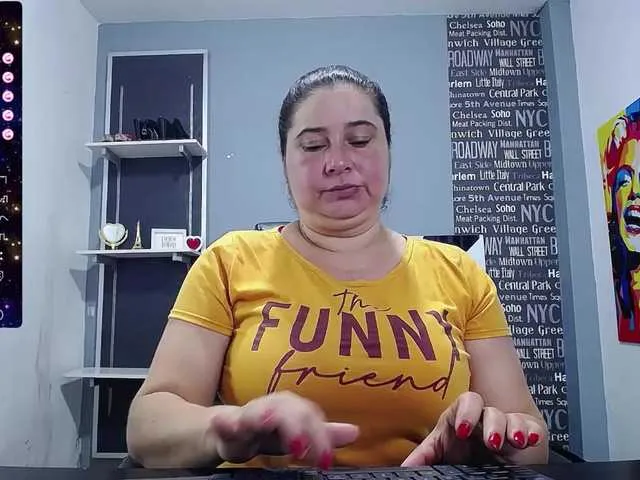 Live sex webcam photo for marianamilf69 #276865104