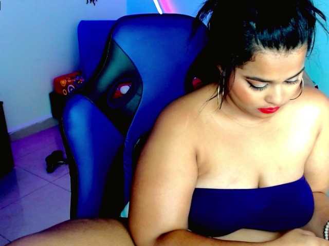 Live sex webcam photo for marianasweett #272874346