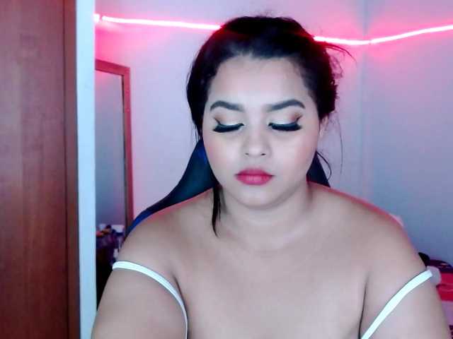 Live sex webcam photo for marianasweett #273928822