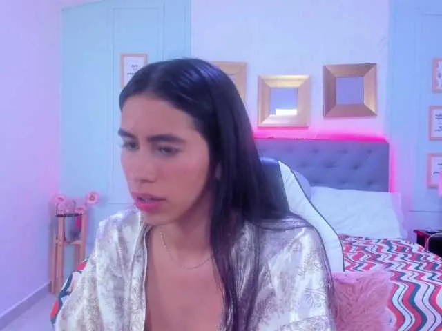 Live sex webcam photo for marianaxxx- #276762636