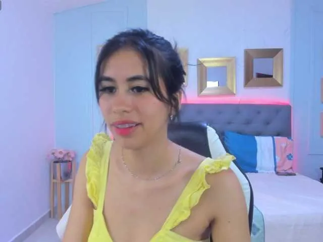 Live sex webcam photo for marianaxxx- #277175434