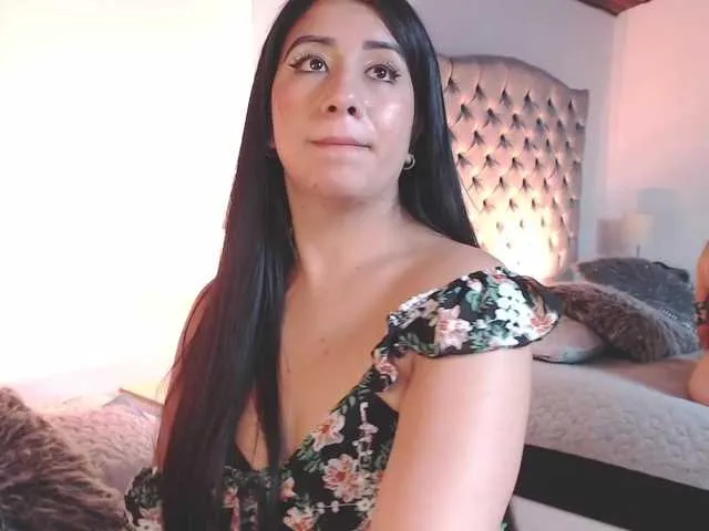 Live sex webcam photo for mariapau #272379937