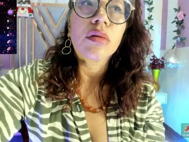 Live sex webcam photo for mariapaulac #290240307