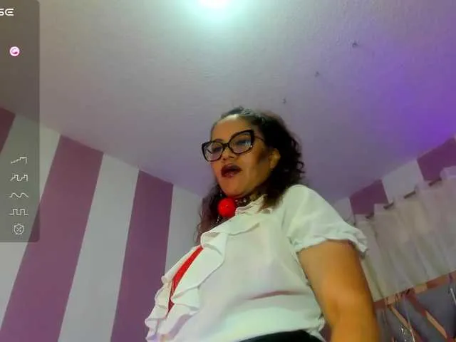 Live sex webcam photo for mariapaulac #290587703