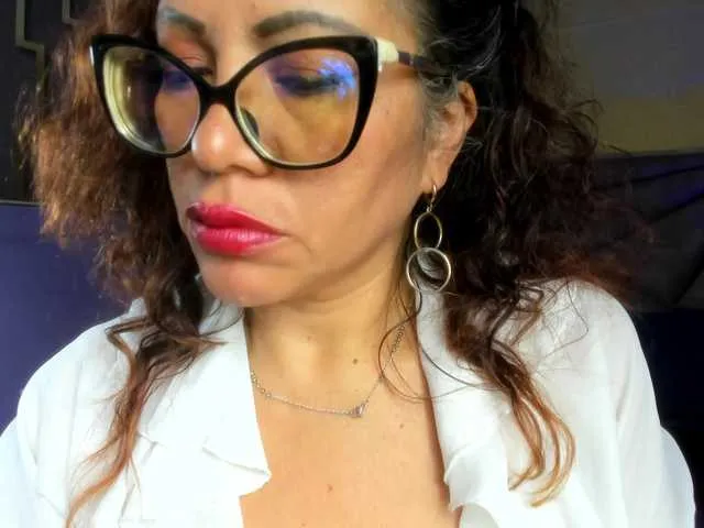 Live sex webcam photo for mariapaulac #291538727