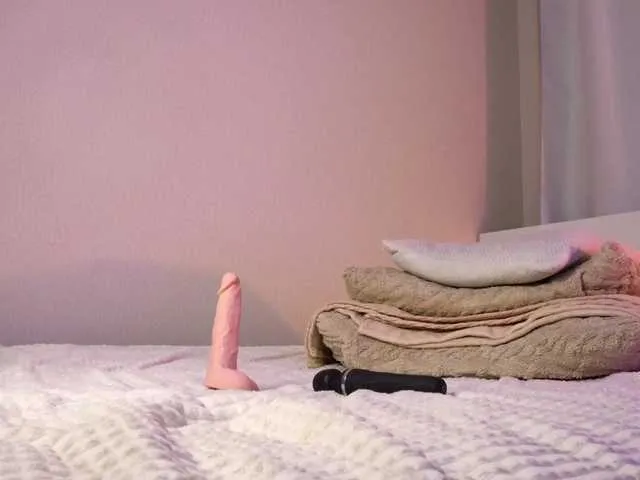 Live sex webcam photo for mariaro #294219782
