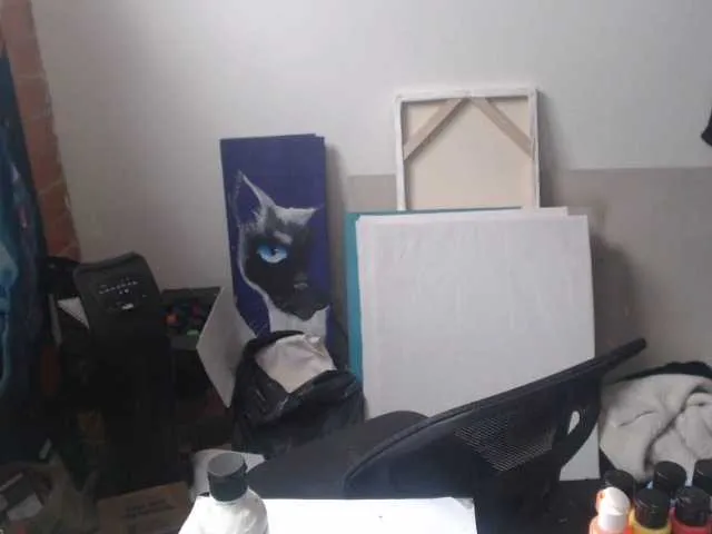 Live sex webcam photo for mariecam420 #277147641