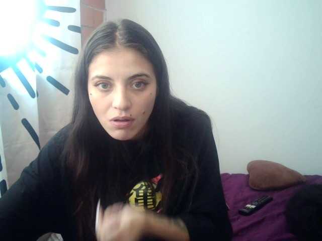 Live sex webcam photo for mariecam420 #277360785