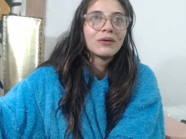 Live sex webcam photo for mariecam420 #277493808