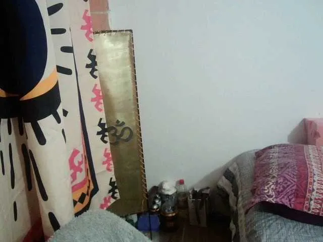 Live sex webcam photo for mariecam420 #277551232